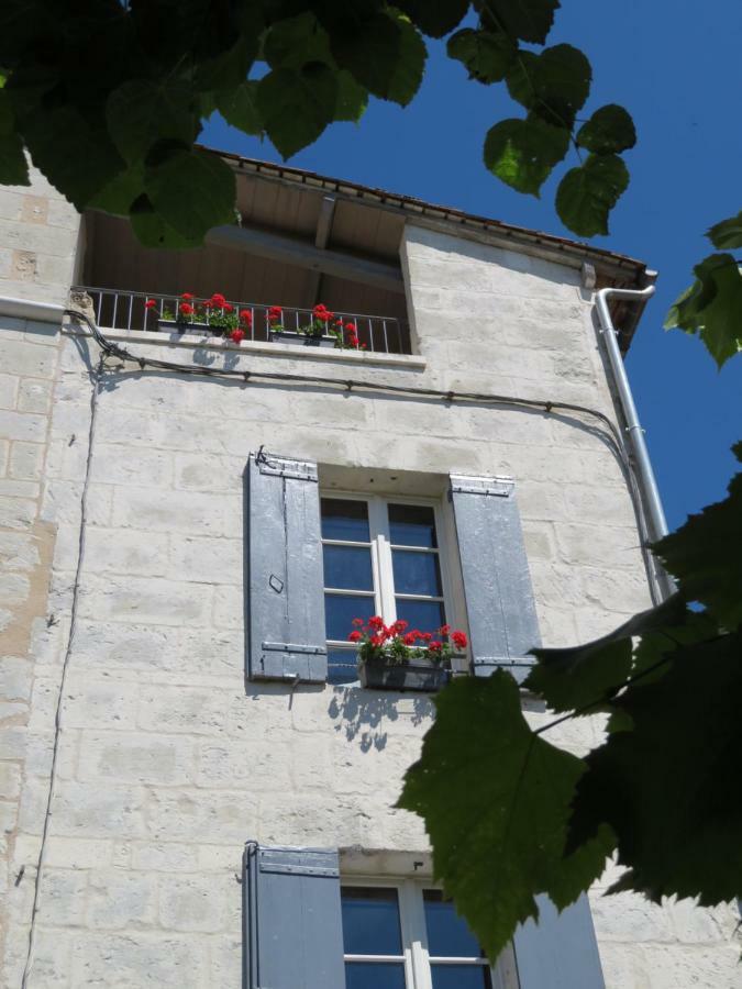 Apartment Bellevue Aubeterre-sur-Dronne Eksteriør bilde